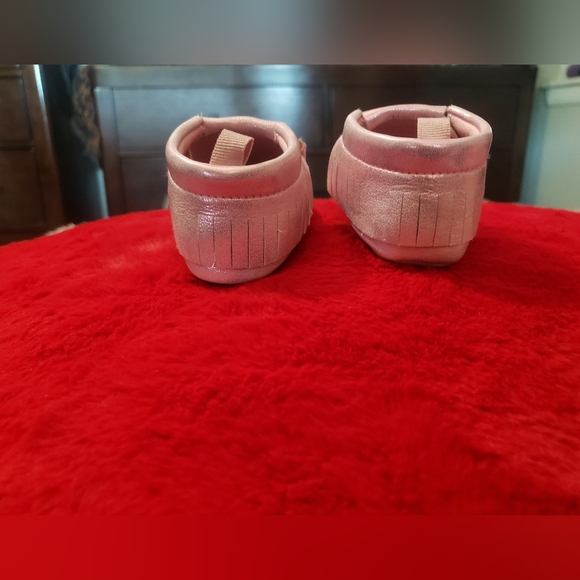 Baby girl moccasins - Picture 8 of 11